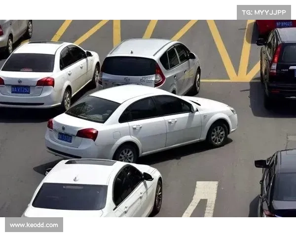 F1安全车协议修订恶意制动行为将遭黑旗处罚严打